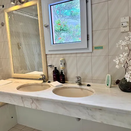 Nyaraló Falesia Gardens Caniço