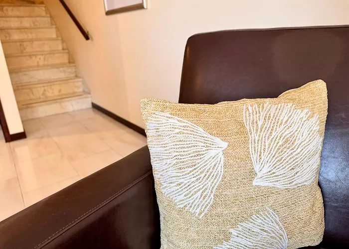 Falesia Gardens Feriehus Caniço