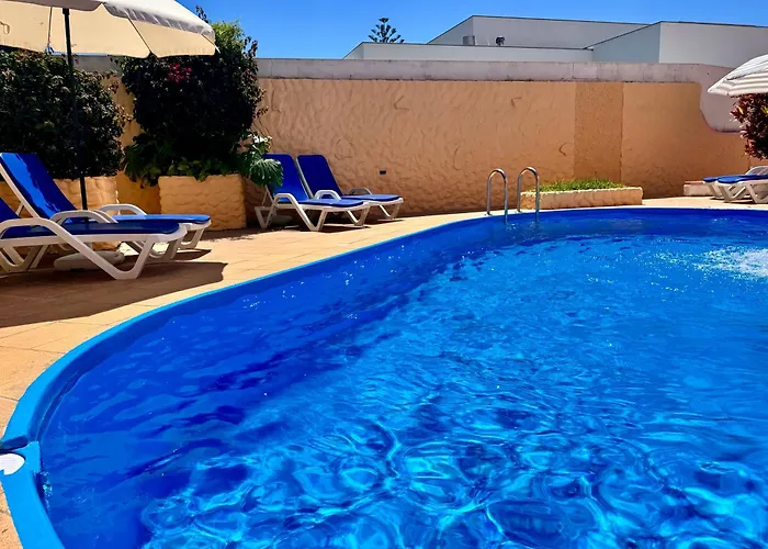 Falesia Gardens Feriehus *