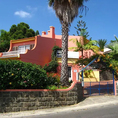 Falesia Gardens Ferienhaus *